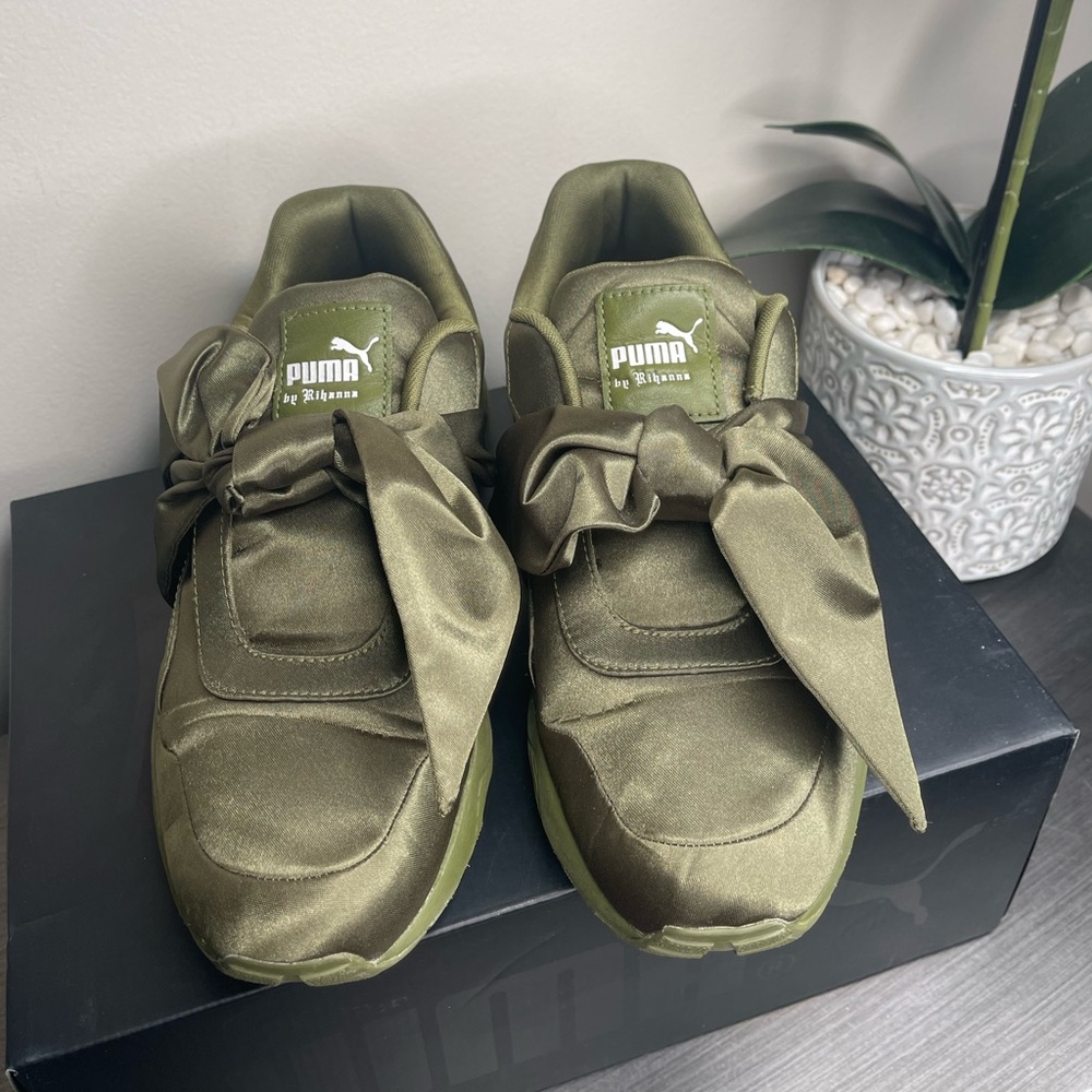 Puma x Fenty By Rihanna Bow Sneaker Olive Branch - Picture 14 of 14